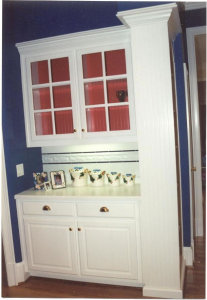Hutch with Painted Inside Accent Panel